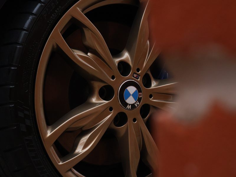 BMW panel detail photographed after a full decontamination